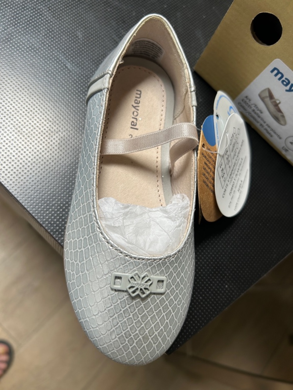 Mayoral Girls' Silver Textured Ballerina Shoe. New in box! Euro Sizes 26 and 27